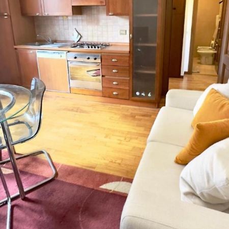 Garibaldi Deluxe Suite Mailand Exterior foto